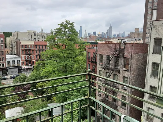 Rented by Corcoran | media 25