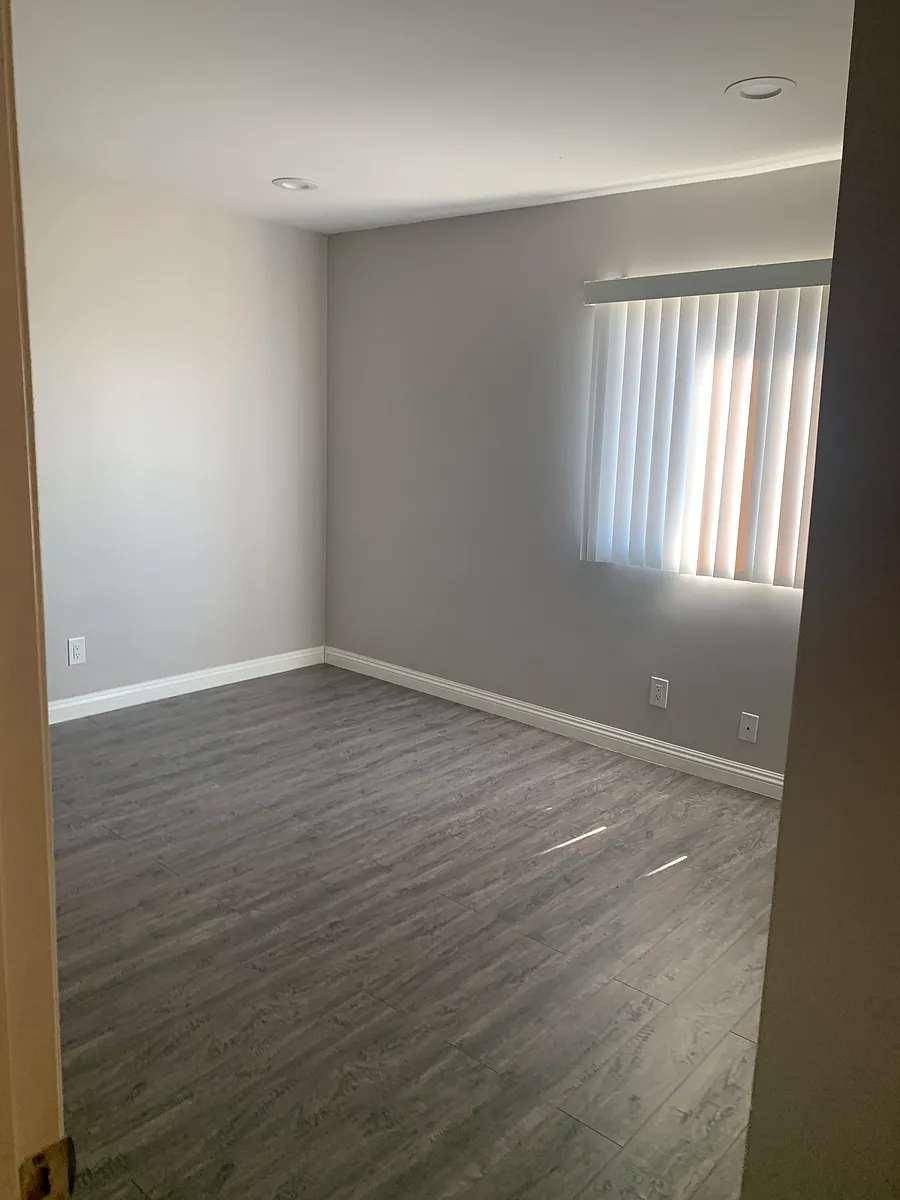 Building Photo - 12036 Saticoy St #207
