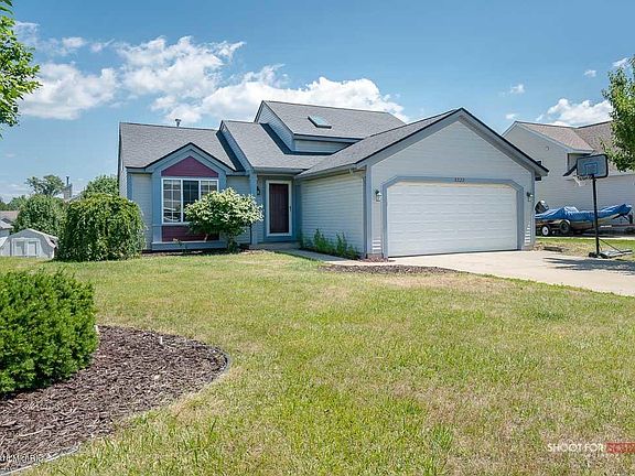 2nd image of 3322 Clear View Dr