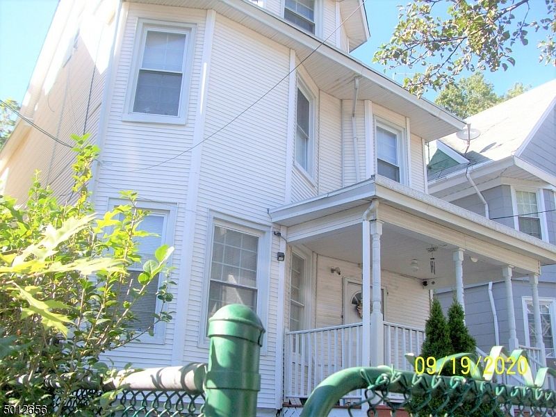 1st image of 131 N Essex Ave