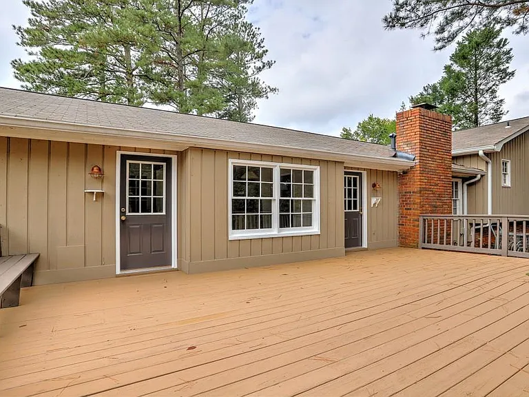 2940 Connie St — Photo 14