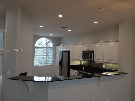 5th image of 8160 Madison Lakes Cir N #8160