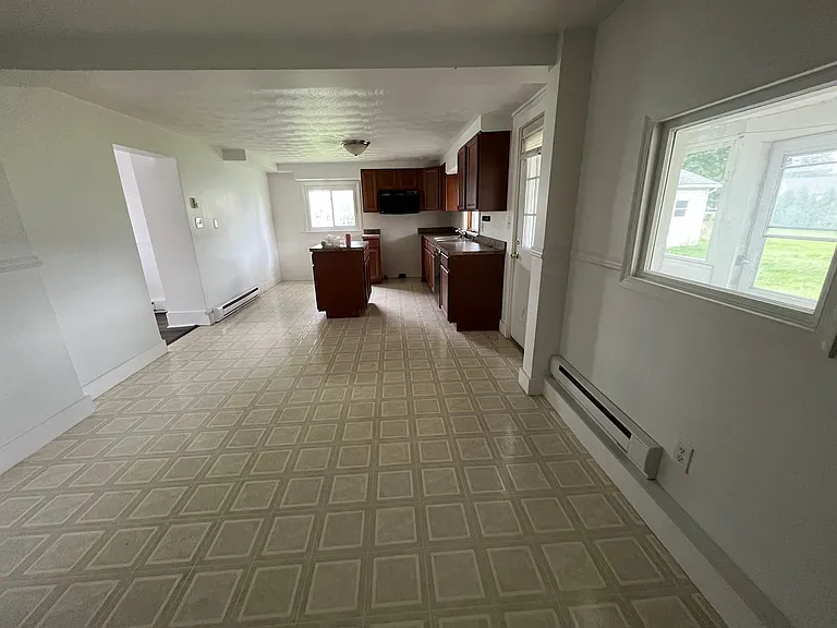 112 Beach St — Photo 10