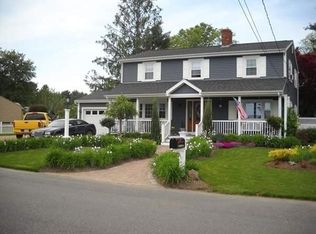10 Edgewater Ln, Taunton, MA 02780