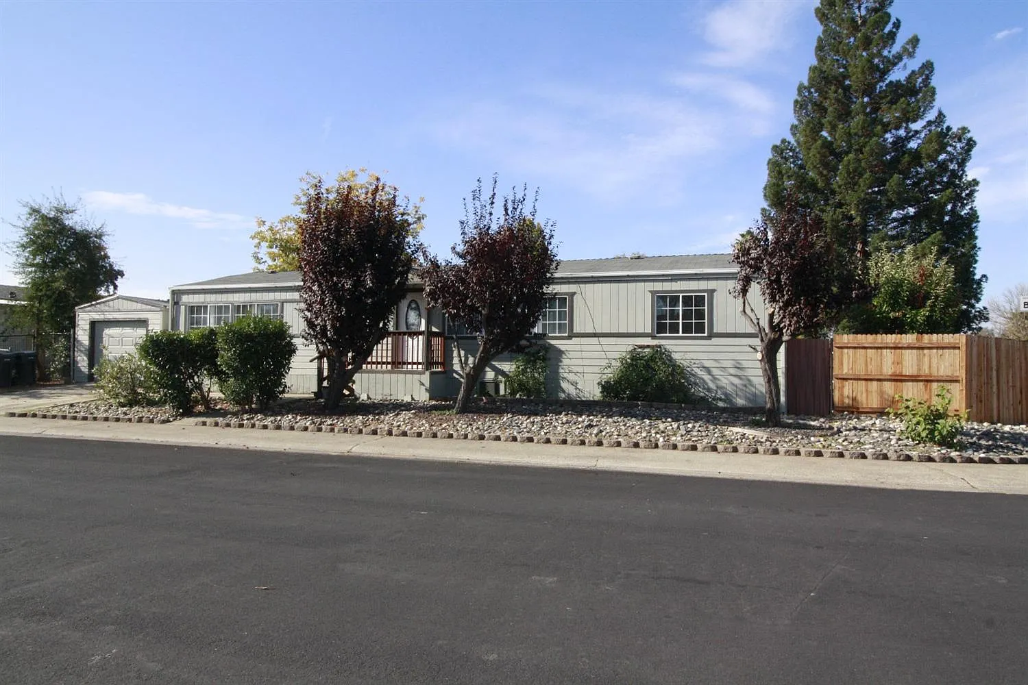 100 Cherri Lynn Ave photo 1