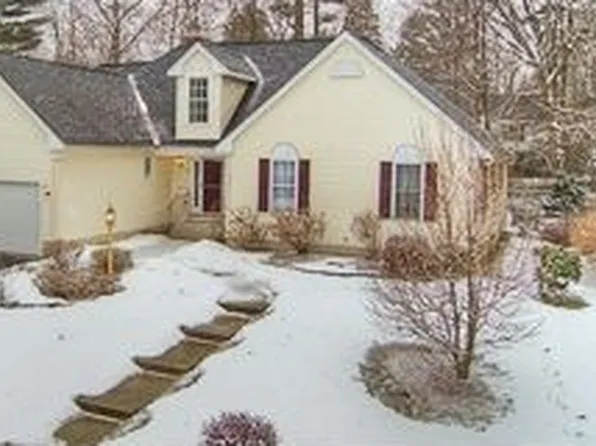 40 Wood St, Nashua, NH 03064