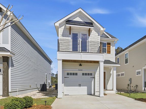 3rd image of 5642 Fletcher Oaks Dr