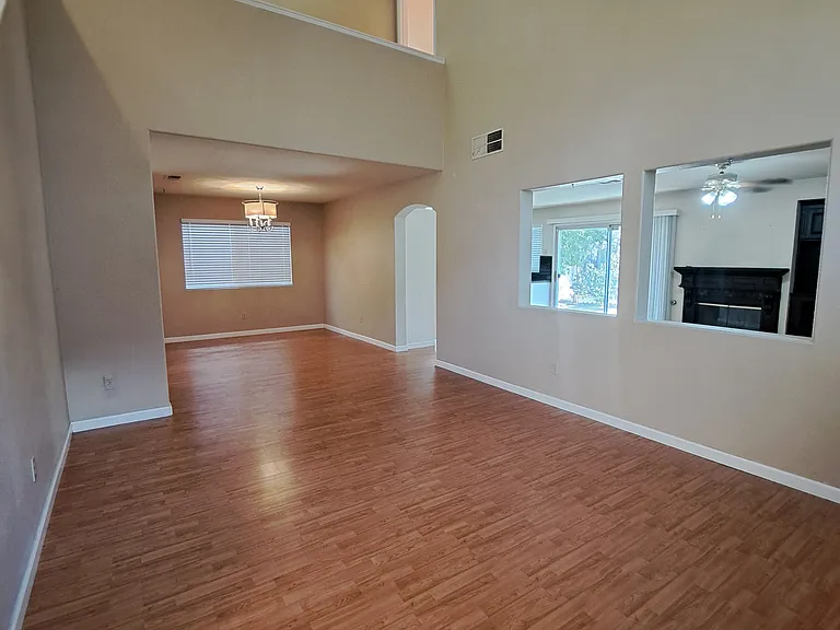 9507 Salinger St — Photo 7
