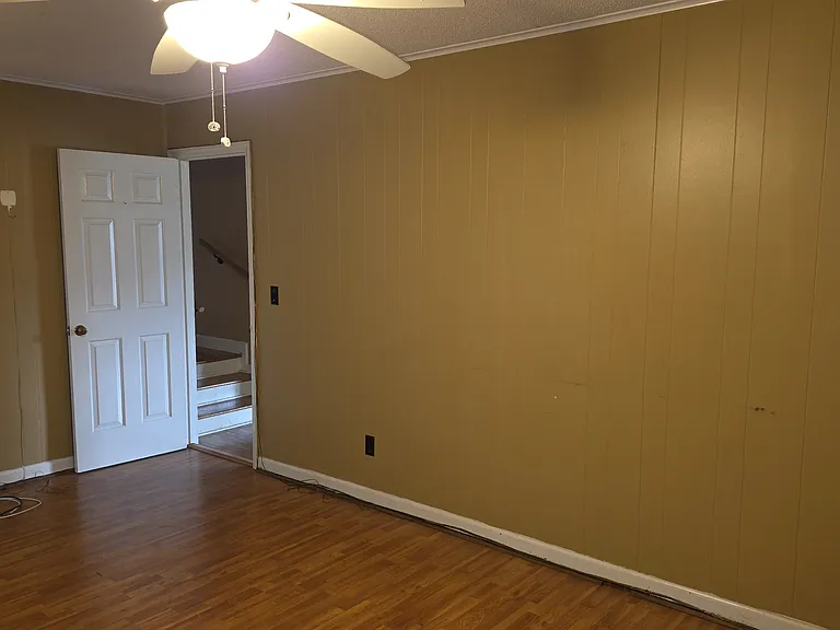 614 Garfield Dr — Photo 7