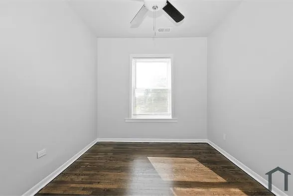 614 W 77th St #3 — Photo 12