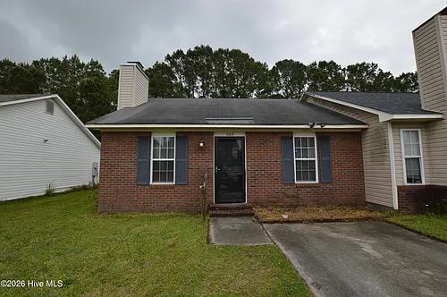 109 Live Oak Ct Photo 1