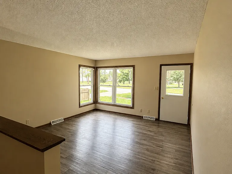 1315 Tremont St — Photo 7