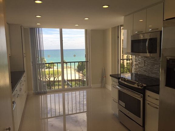 4th image of 1905 N Ocean Blvd APT 5F