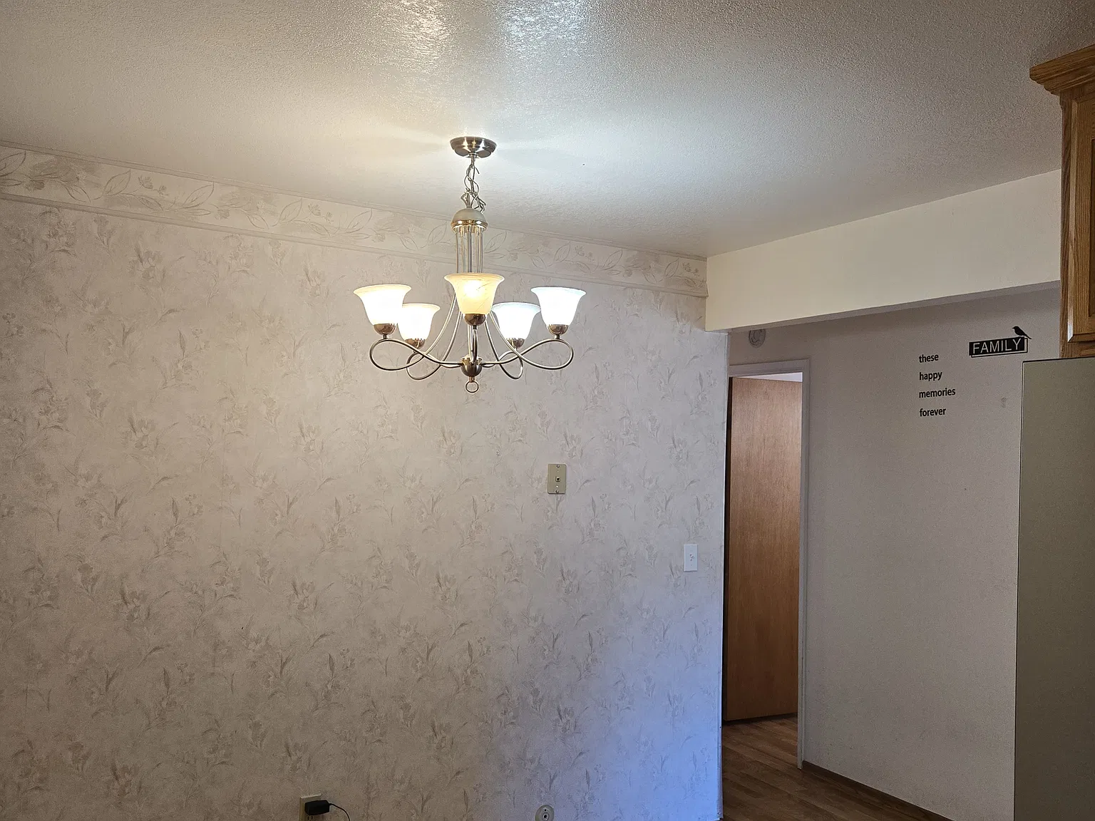 4 bed, 1150 sqft, $3,500 — Photo 4