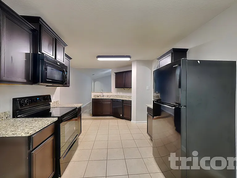 3414 Summer Mdw — Photo 5