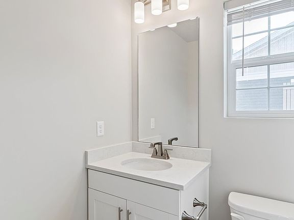Griffin Half Bath
