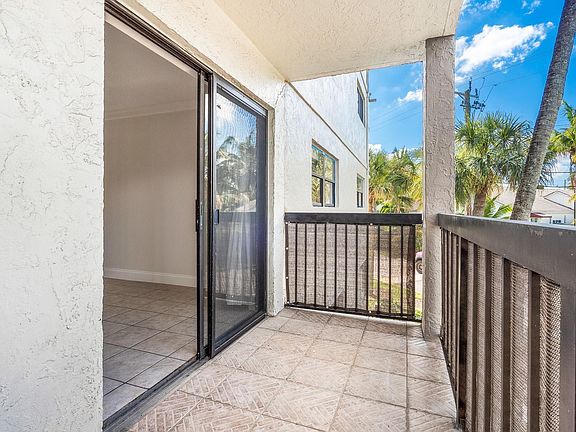 3rd image of 701 NW 19th Street #200