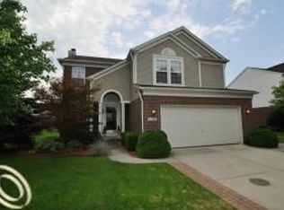 17974 Crescent Lake Pl, Macomb, MI 48042