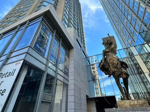 155 Yorkville Ave, Toronto, ON