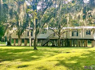 48202 Rogers A Rd, Saint Amant, LA 70774