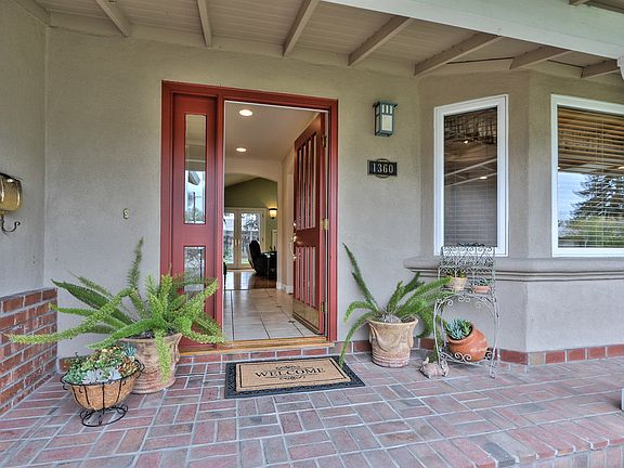 4th image of 1360 El Solyo Ave