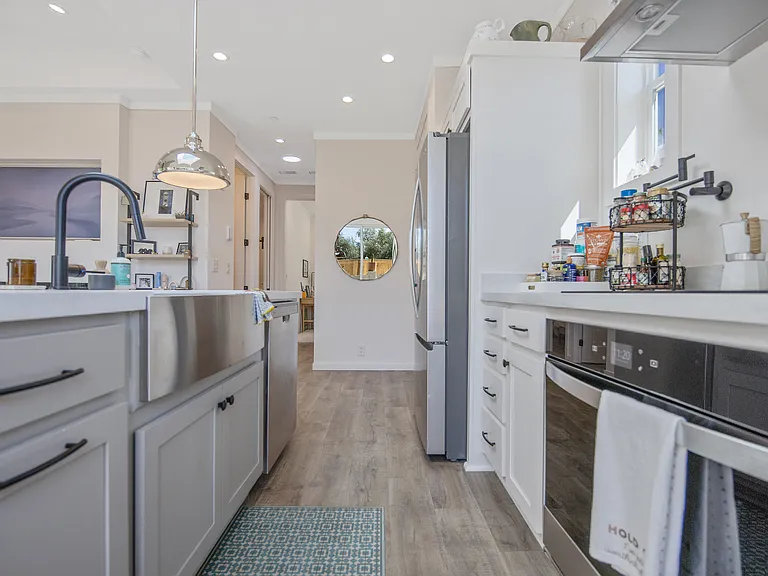 313 Raymond St #B — Photo 14