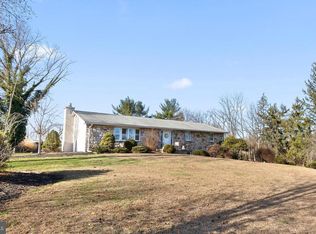 2563 Shelly Rd, Harleysville, PA 19438