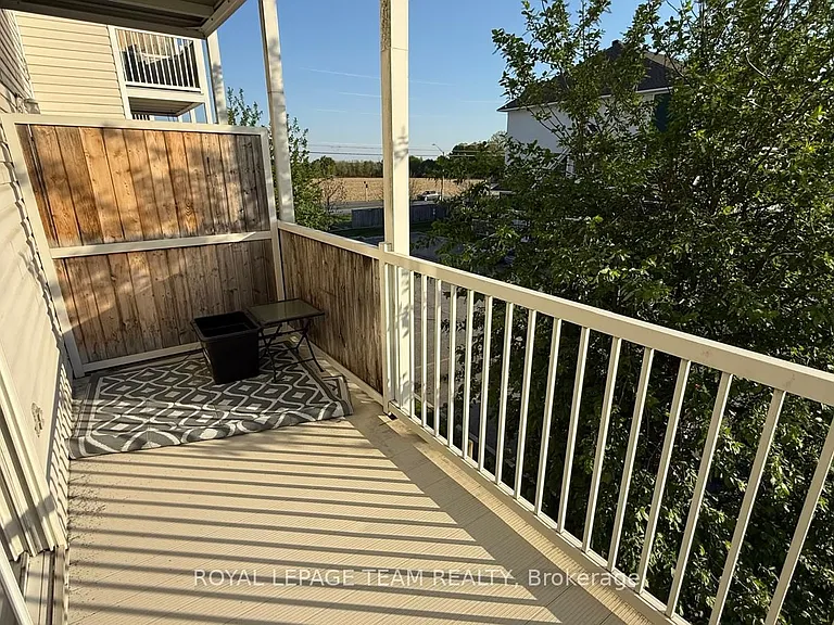 390 Crownridge Dr — Photo 21
