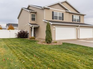 3213 Rutland Dr, Bismarck, ND 58504