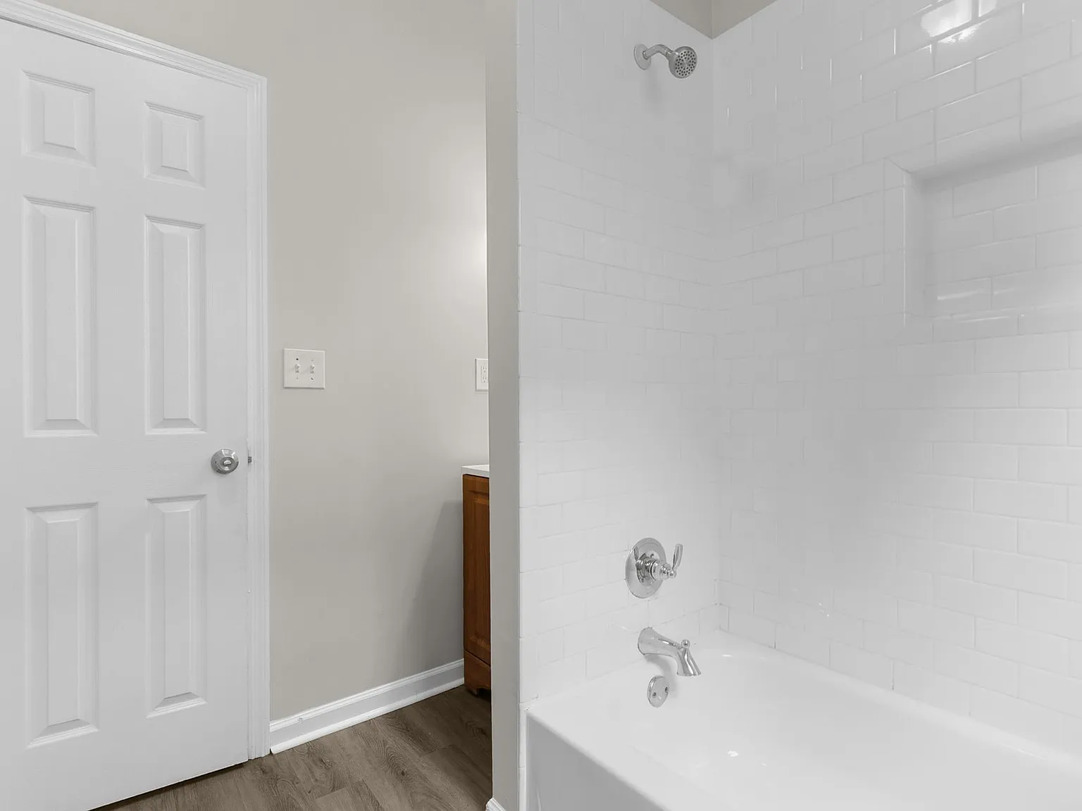 Southside Manor — Photo 2