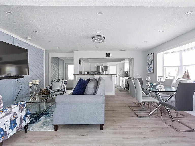 10044 Dasheen Ave — Photo 2