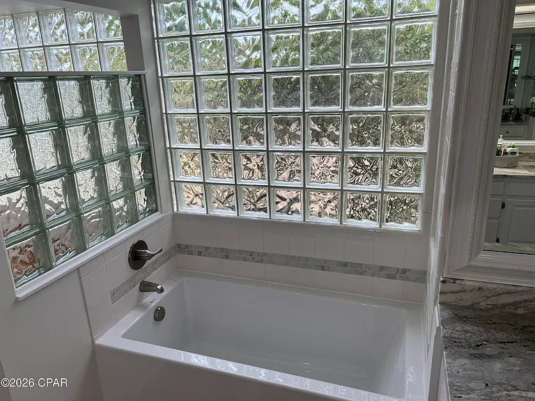 631 Amberjack Dr — Photo 32