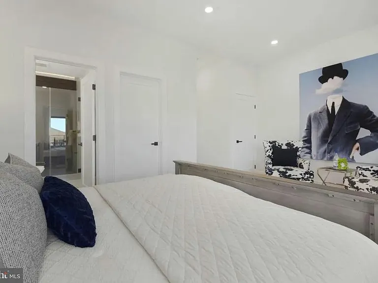 516 M St NW #3 — Photo 28