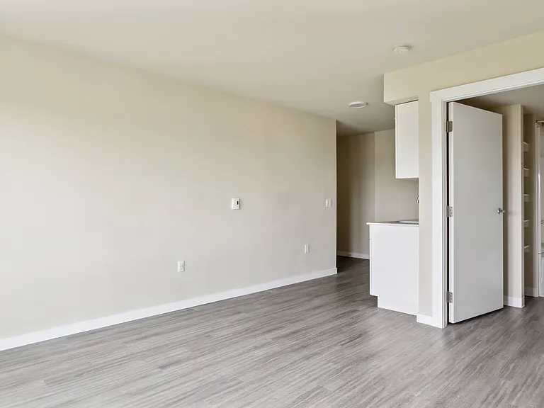 Cubix at Othello Apartments — Photo 165