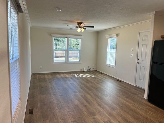 4th image of 899 14th St