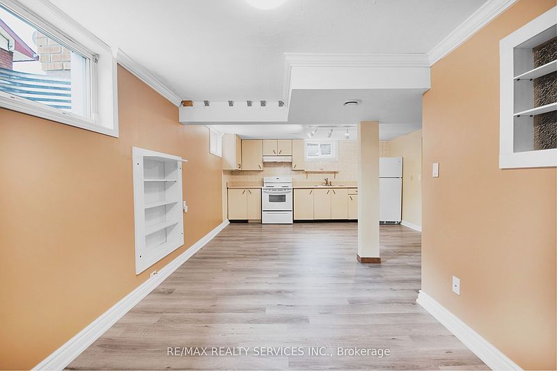 London House for rent - 2 Bedrooms — photo 5