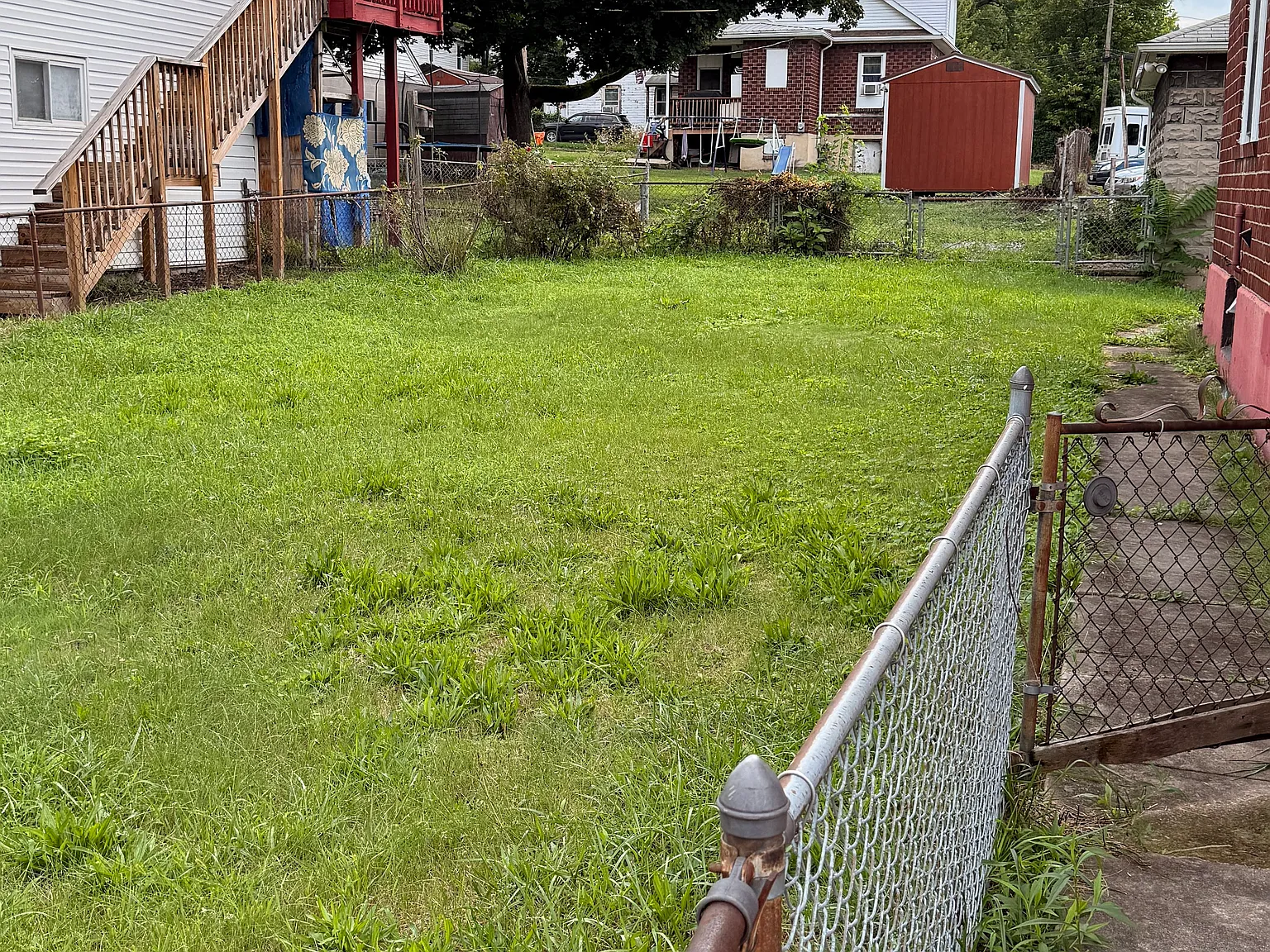 4 bed, 1425 sqft, $1,100 — Photo 2