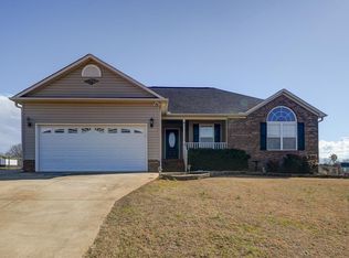 127 Summer Lady Ln, Boiling Springs, SC 29316