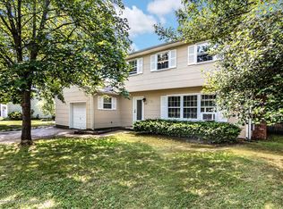 373 Hilltop Rd, Toms River, NJ 08753