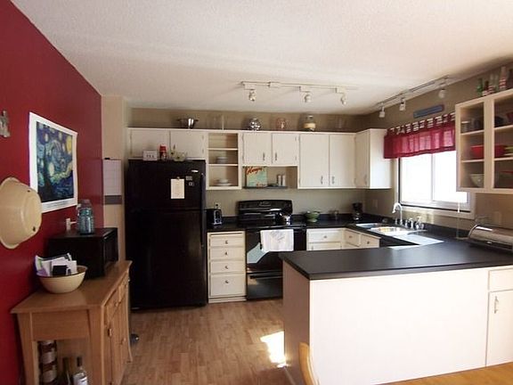 3rd image of 297 River Woods Ln