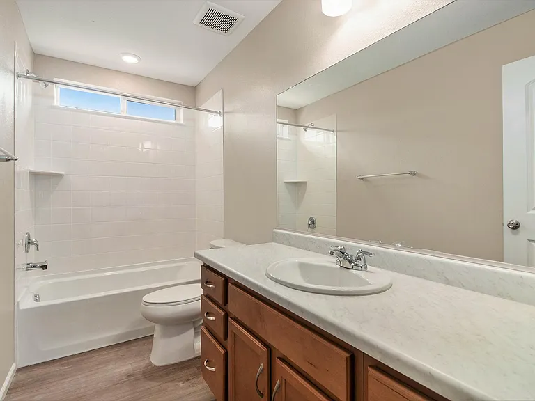 Upstairs Full Bath