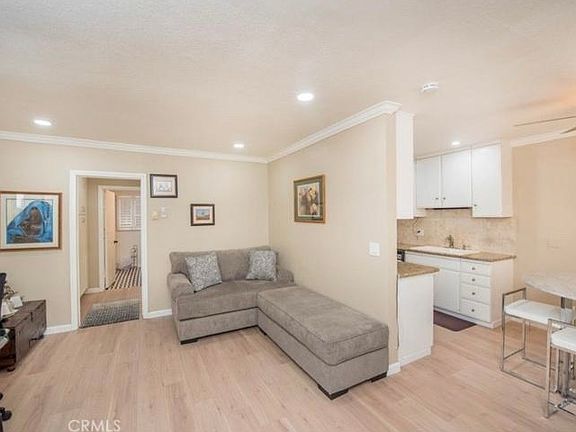 4th image of 611 S La Veta Park Cir