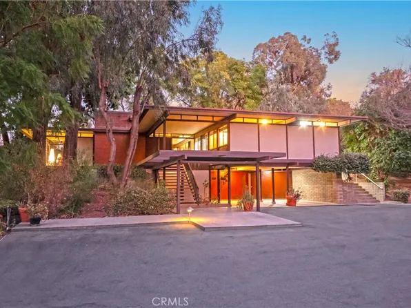 6816 Hawarden Dr, Riverside, CA 92506