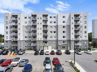 1611 Banwell Rd #414, Windsor, ON N8P0G5