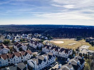 25 Prestwick Way, Edison, NJ 08820