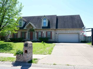 3433 Keystone Hills Dr, Evansville, IN 47711