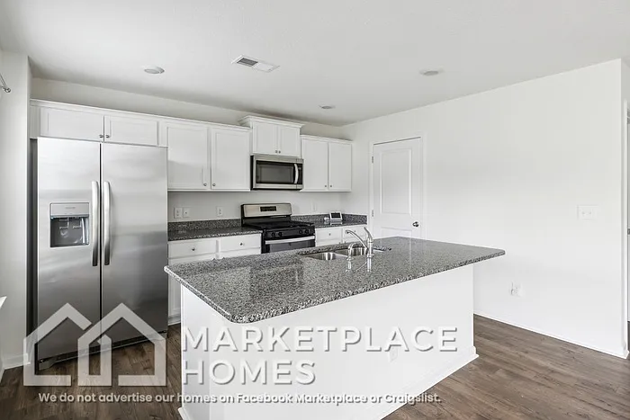 1208 Cole Dr — Photo 7