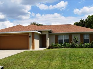 1814 NE 34th Lane Cpe, Coral, FL 33909