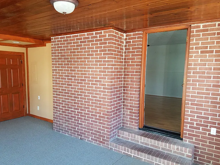 2540 Lake Wheeler Rd — Photo 15