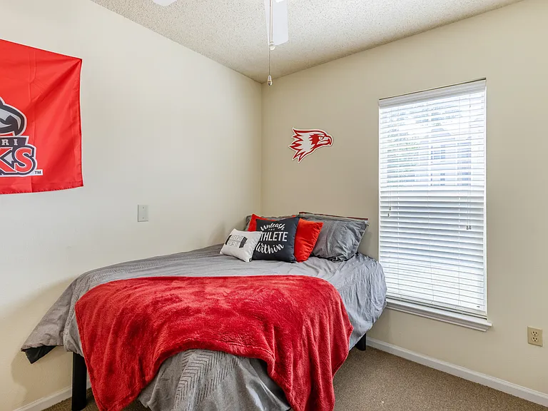 Cape Trails Apartments — Photo 25